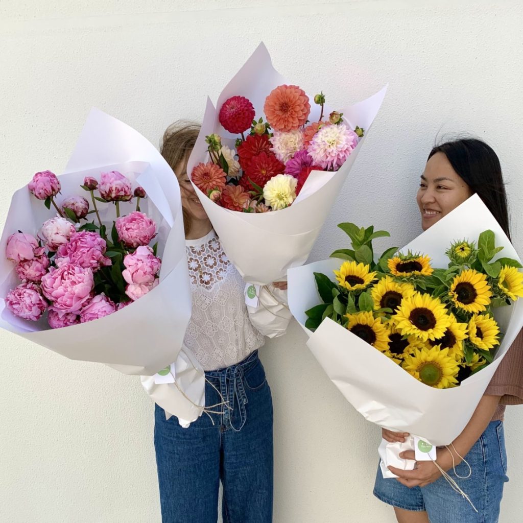 seasonal flower subscription bouquet